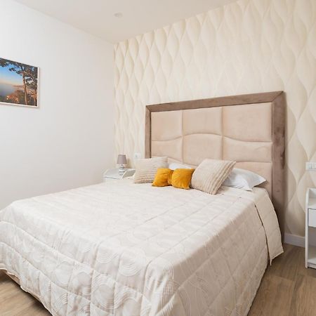 Nonno Angelo - 4 Bedrooms With Free Parking & Seaview Balcony Сорренто Экстерьер фото
