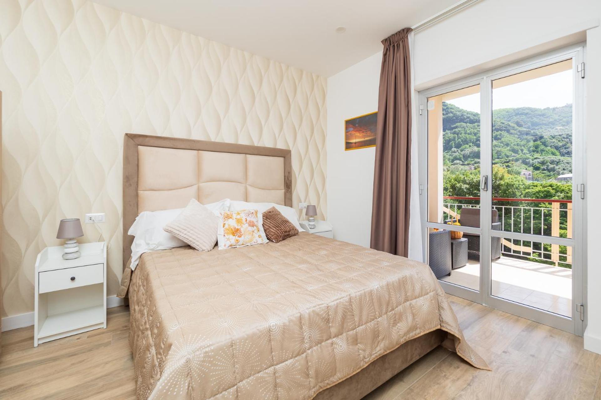 Nonno Angelo - 4 Bedrooms With Free Parking & Seaview Balcony Сорренто Экстерьер фото