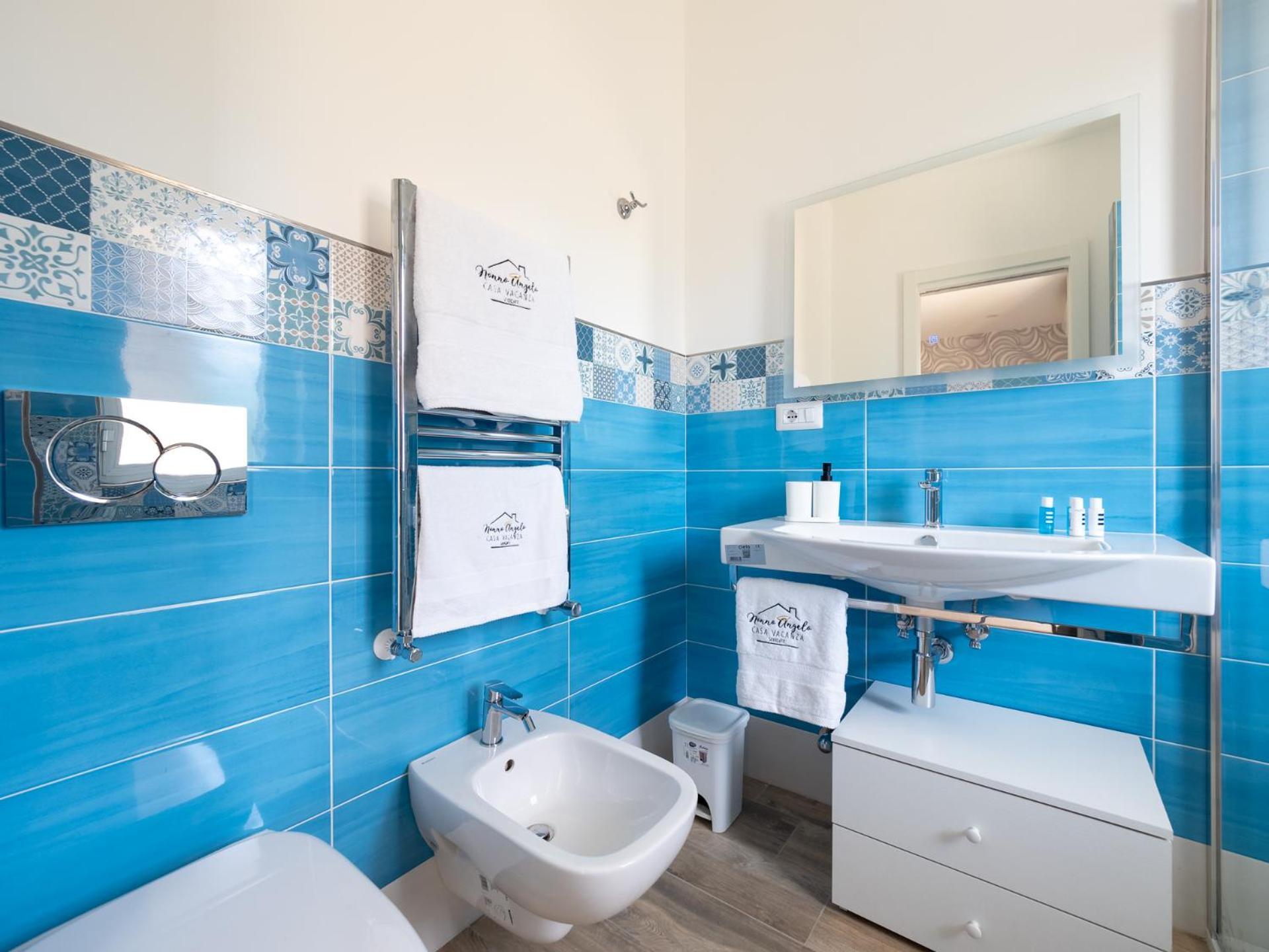 Nonno Angelo - 4 Bedrooms With Free Parking & Seaview Balcony Сорренто Экстерьер фото