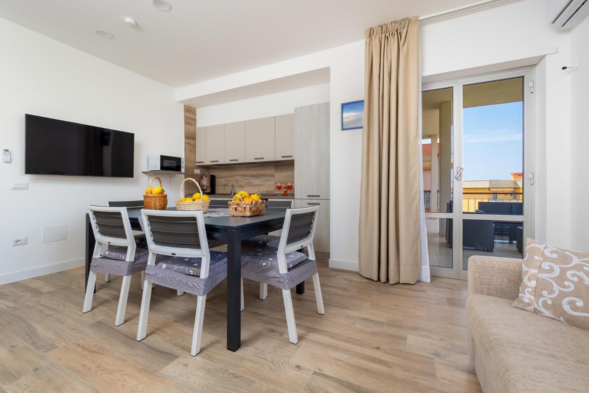 Nonno Angelo - 4 Bedrooms With Free Parking & Seaview Balcony Сорренто Экстерьер фото